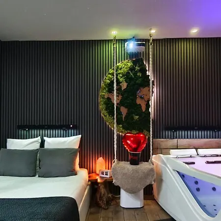 Eden Et Cinema Apartment *